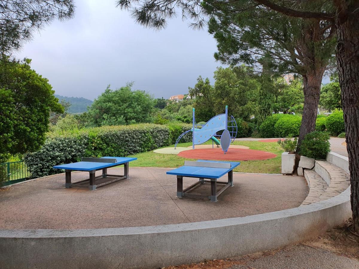 Les Issambres Appart 6 Pers Grande Terrasse Superbe Vue Mer Et Golfe De Saint Tropez, Piscine Zewnętrze zdjęcie