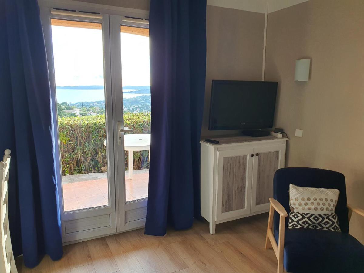 Les Issambres Appart 6 Pers Grande Terrasse Superbe Vue Mer Et Golfe De Saint Tropez, Piscine Zewnętrze zdjęcie
